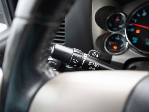 Used 2012 Chevrolet Silverado 1500 LT RWD image 13
