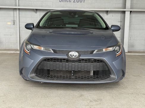 Used 2022 Toyota Corolla LE w/ Carpet Mat Package (TMS) FWD image 5