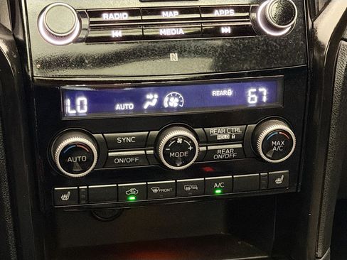 Used 2022 Subaru Ascent Onyx Edition image 10