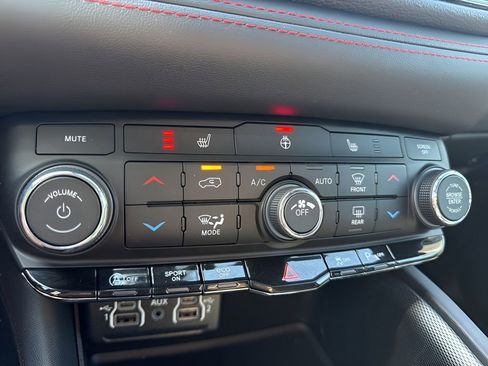 Used 2026 Dodge Durango GT RWD image 22