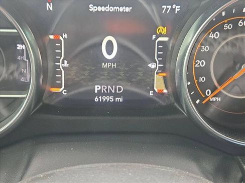 Used 2022 Jeep Wrangler Unlimited Sahara AWD/4WD image 8