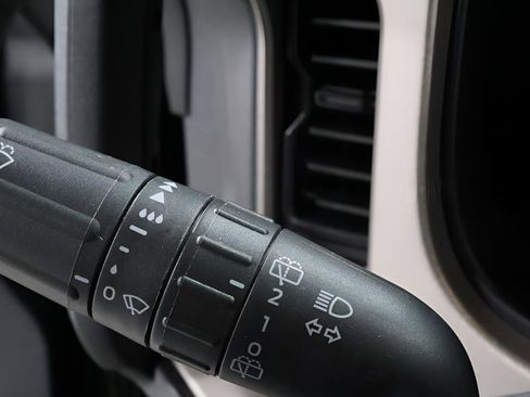 Used 2025 Ford Bronco Outer Banks AWD/4WD image 19