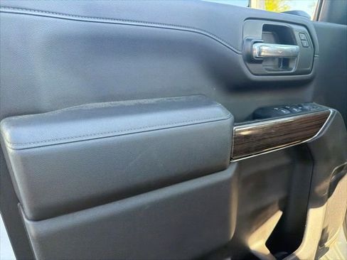 Used 2023 Chevrolet Silverado 2500 LT w/ Convenience Package image 21