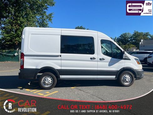 Used 2023 Ford Transit 250 Medium Roof AWD image 8