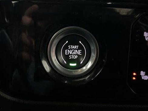 Certified 2024 GMC Sierra 1500 Elevation image 17