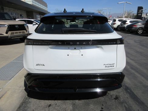 Used 2023 Nissan Ariya image 7
