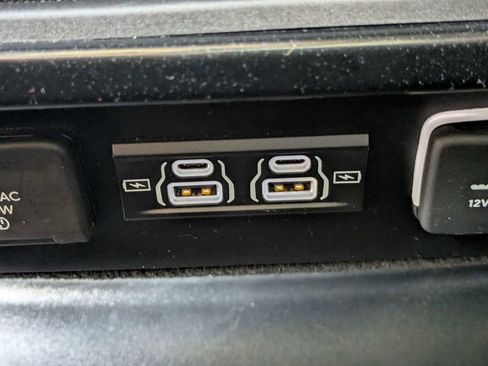 Used 2023 Jeep Wagoneer Series II w/ Convenience Group I image 13