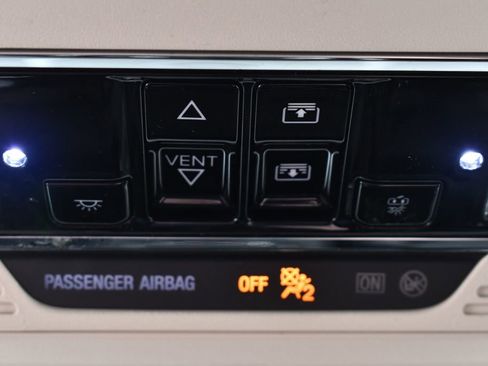 Used 2023 Lincoln Corsair AWD w/ Equipment Group 101A image 32