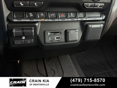 Used 2019 Chevrolet Silverado 1500 LT w/ Texas Edition image 19