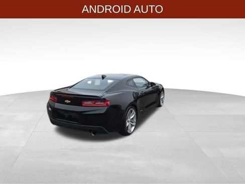 Used 2017 Chevrolet Camaro LT RWD image 6