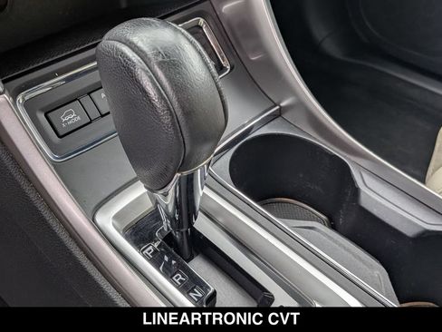 Used 2020 Subaru Ascent Limited w/ Popular Package #2A AWD/4WD image 7