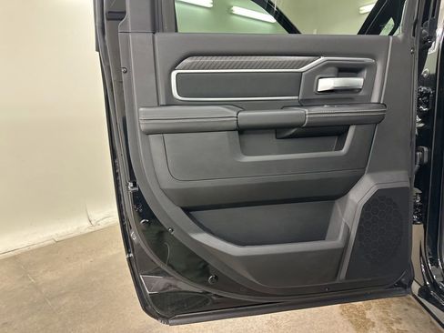 New 2026 RAM 2500 Big Horn AWD/4WD image 25