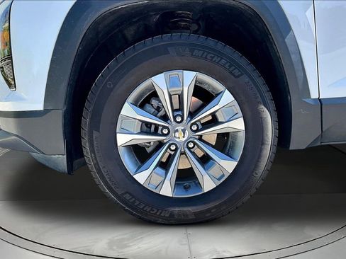 Used 2025 Chevrolet Equinox LT AWD/4WD image 32
