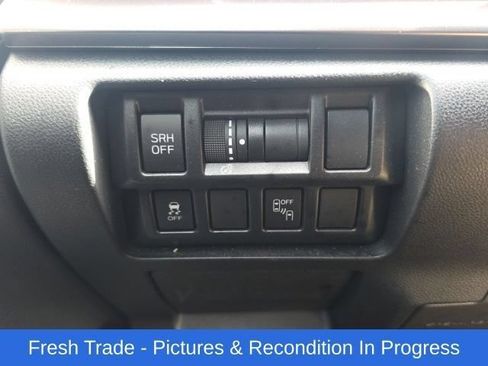 Used 2018 Subaru Crosstrek 2.0i Limited AWD/4WD image 17