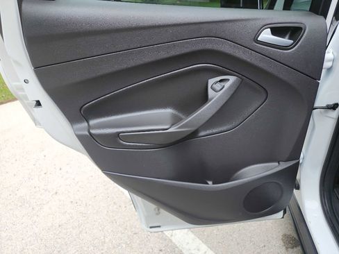 Used 2016 Ford Escape SE FWD image 24