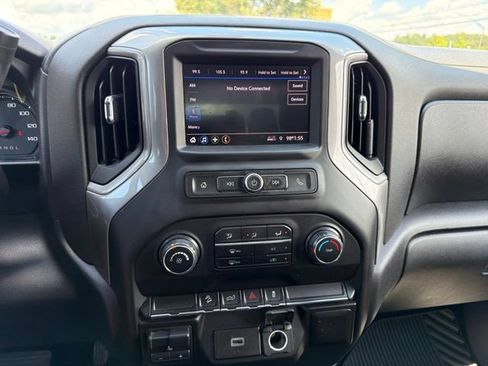 Used 2020 Chevrolet Silverado 1500 Custom Trail Boss w/ Custom Convenience Package AWD/4WD image 20