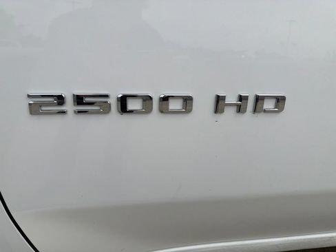Used 2021 Chevrolet Silverado 2500 LT w/ Fleet Comfort Package AWD/4WD image 30