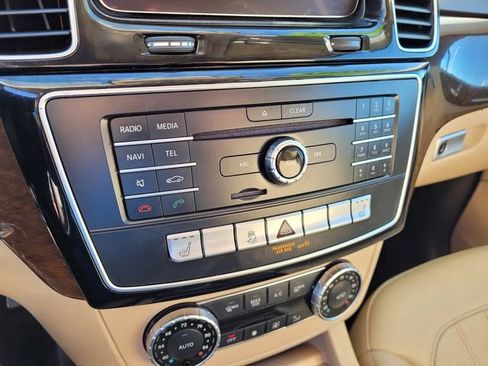 Used 2016 Mercedes-Benz GLE 350 4MATIC w/ Parking Assist Package image 17