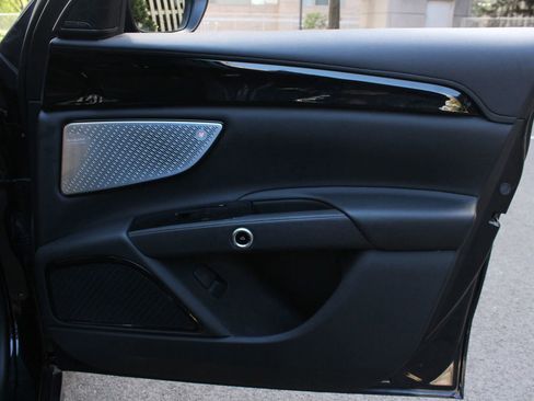 Used 2023 Maserati Grecale GT image 28