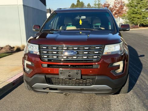 Used 2016 Ford Explorer Limited w/ Class II Trailer Tow Package image 7