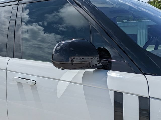 Used 2023 Land Rover Range Rover SE AWD/4WD image 12