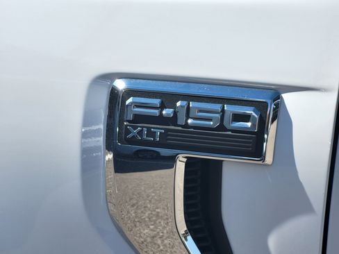 Used 2022 Ford F150 XLT w/ XTR Package AWD/4WD image 6