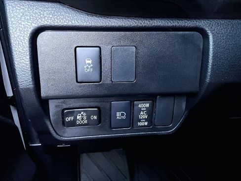 Certified 2023 Toyota Tacoma TRD Off-Road w/ Technology Package AWD/4WD image 35