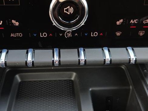 New 2026 GMC Acadia Elevation w/ Elevation Premium Package image 33