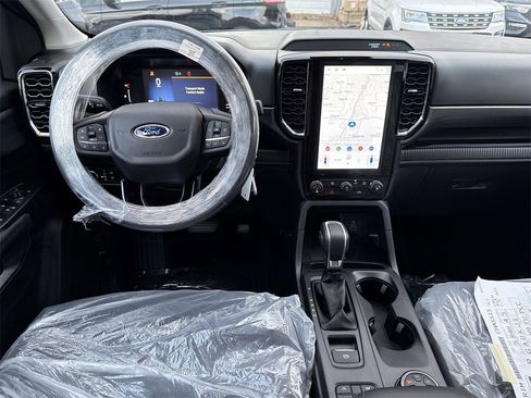 New 2025 Ford Ranger XLT w/ Technology Package image 13