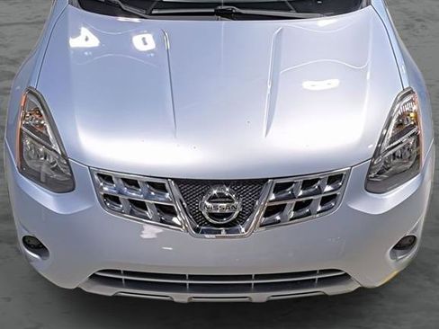 Used 2015 Nissan Rogue S w/ Convenience Package AWD/4WD image 16