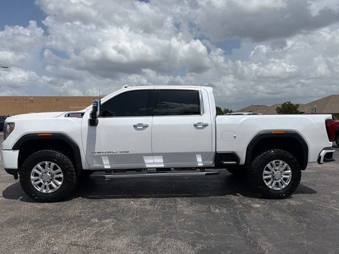 Used 2020 GMC Sierra 2500 Denali w/ Denali Ultimate Package AWD/4WD image 3
