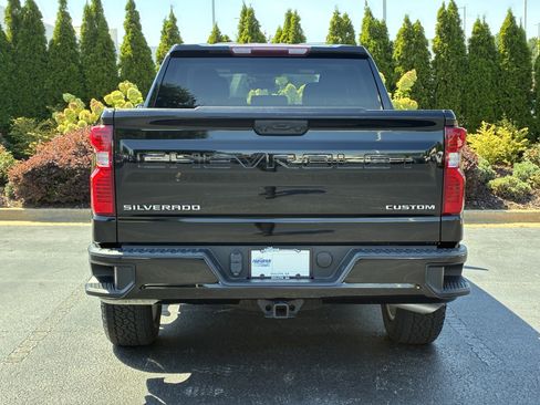 Used 2022 Chevrolet Silverado 1500 Custom RWD image 8