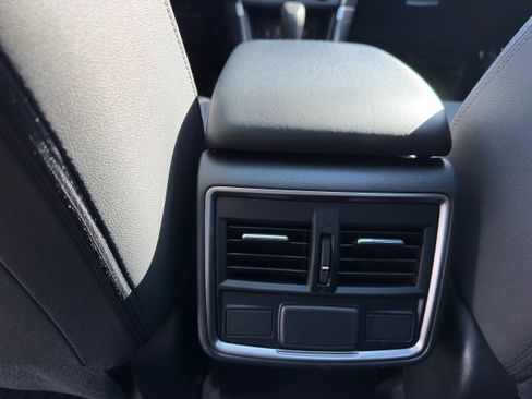 Used 2023 Subaru Forester Premium image 22