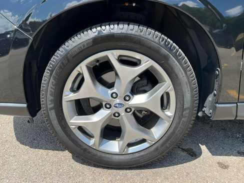 Used 2018 Subaru Forester 2.5i Touring w/ Popular Package #3B AWD/4WD image 9