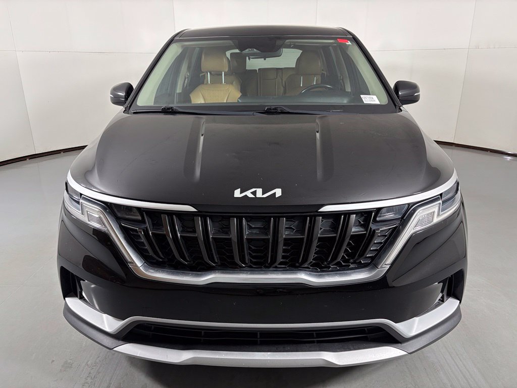 Used 2022 Kia Carnival LX FWD image 3