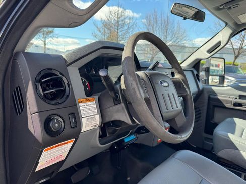 Used 2015 Ford F450 XL w/ Power Equipment Group image 34