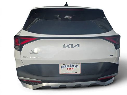 Used 2025 Kia Sportage LX AWD/4WD image 19