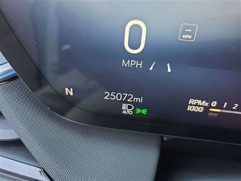 Used 2025 Buick Enclave Sport Touring image 14