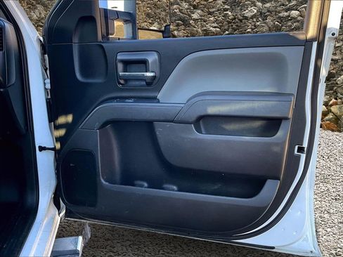 Used 2019 Chevrolet Silverado 2500 W/T w/ WT Convenience Package image 16