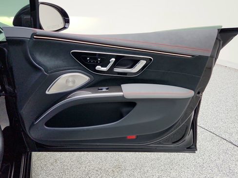 Certified 2023 Mercedes-Benz EQS AMG 4MATIC image 31