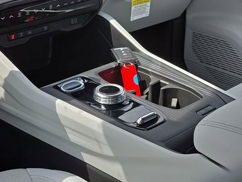 New 2026 Jeep Cherokee Laredo image 13