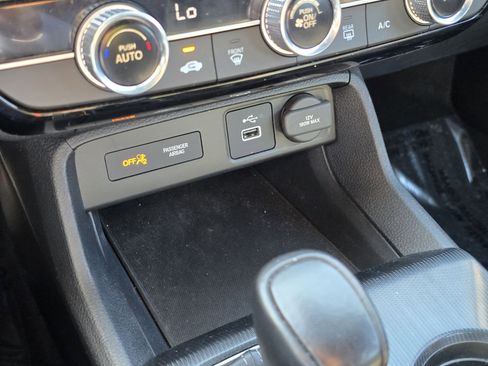 Certified 2022 Honda Civic Sport image 25