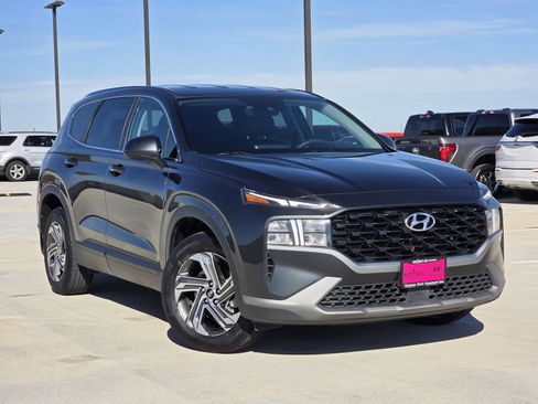 Certified 2023 Hyundai Santa Fe SE image 3