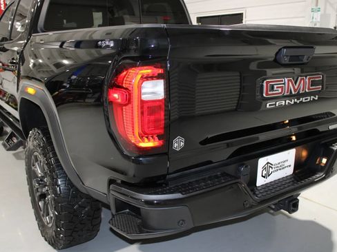 Used 2025 GMC Canyon Elevation w/ Convenience Package AWD/4WD image 25