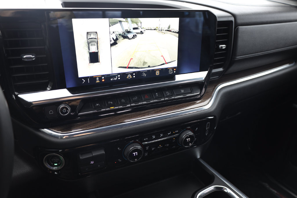 Used 2024 Chevrolet Silverado 1500 LT Trail Boss w/ LT Trail Boss Premium Package AWD/4WD image 15