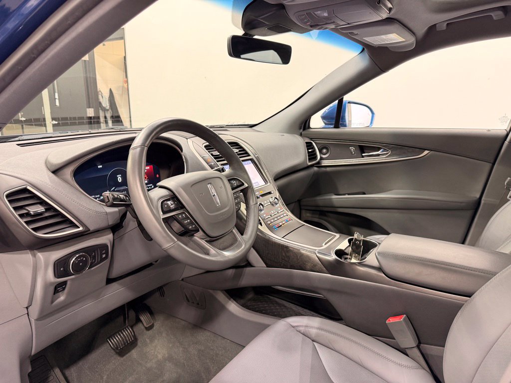 Used 2020 Lincoln Nautilus Reserve w/ Cargo Utility Package AWD/4WD image 11
