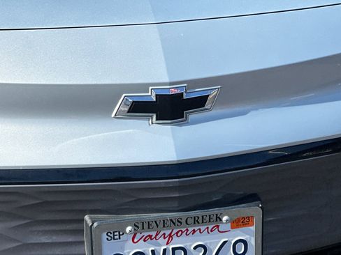 Used 2022 Chevrolet Bolt EUV LT w/ Comfort Package image 44