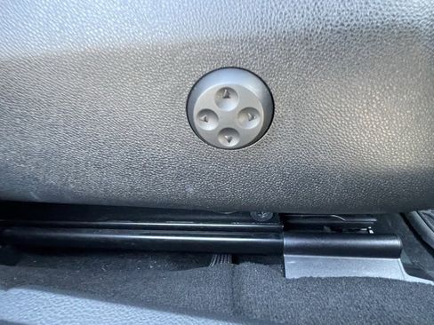 Used 2014 Mercedes-Benz E 350 4MATIC Sedan image 13