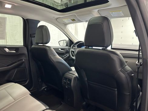 Used 2025 Ford Escape Platinum image 51