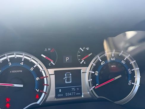 Used 2014 Toyota 4Runner Limited AWD/4WD image 16
